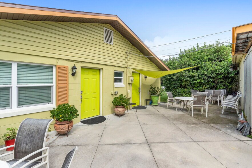 More Photos Of 4630 US Highway 17, De Leon Springs Restaurant For Sale