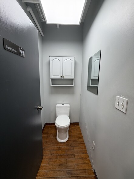 More Photos Of 2080 Fasan Dr, Tecumseh Service For Lease