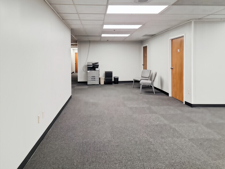 More Photos Of 120 Bishops Way, Brookfield Coworking Space