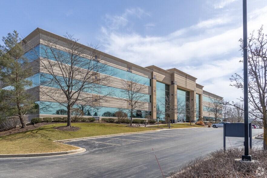 More Photos Of N19W24200 Riverwood Dr, Pewaukee Office For Sale