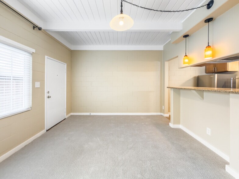 More Photos Of 5105-5107 MacDonald Ave, Richmond Apartments For Sale