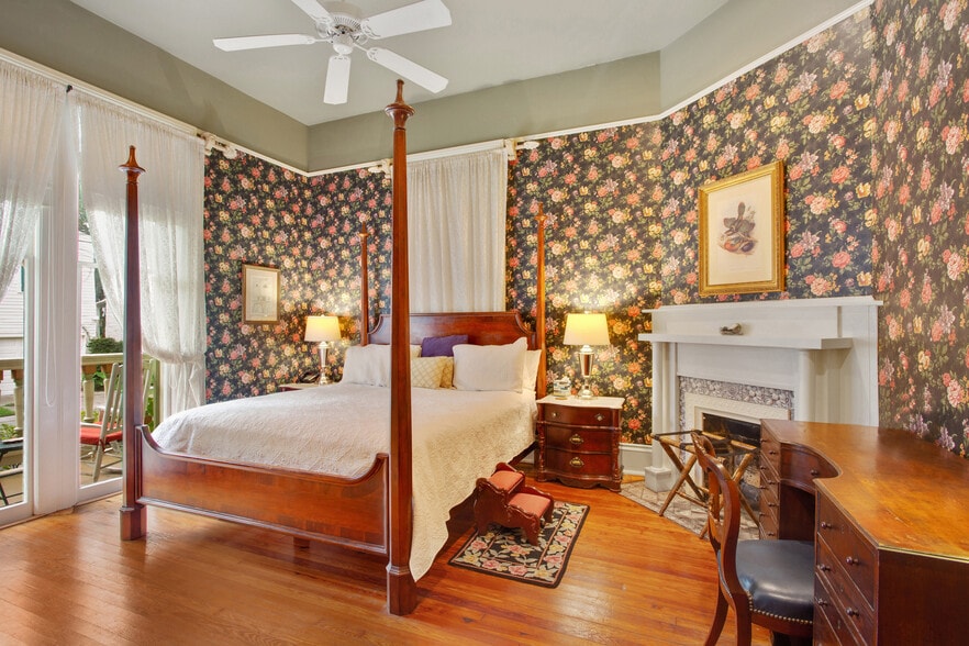 More Photos Of 4117 Perrier St, New Orleans Hotel For Sale