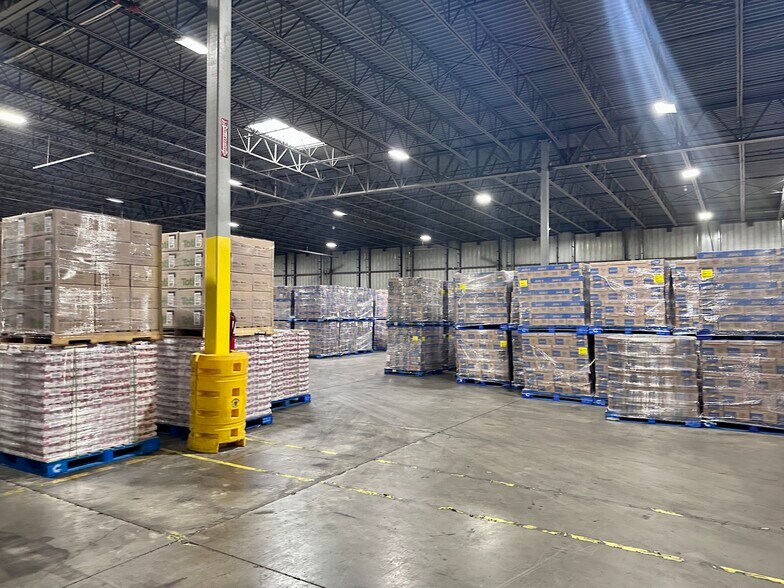 More Photos Of 1629 World Trade Center Loop, Laredo Distribution For Lease