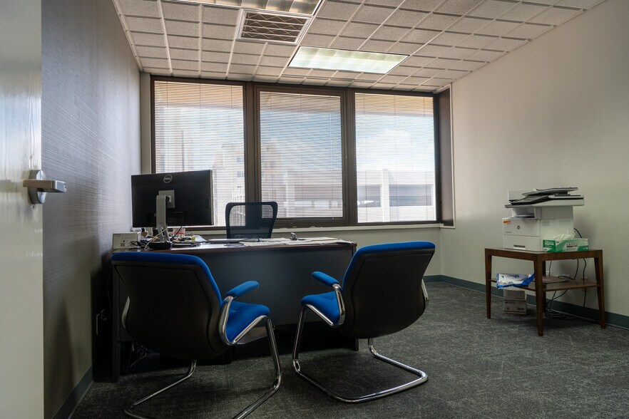 More Photos Of 125 W Missouri Ave, Midland Office For Sale