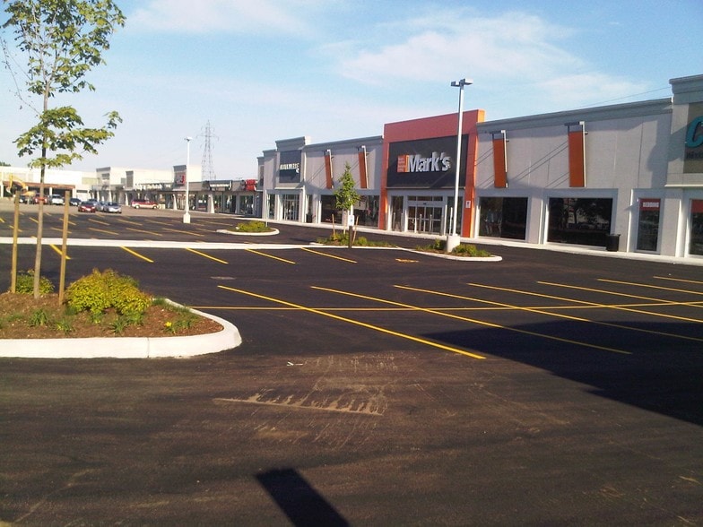 More Photos Of 500 Fairway Rd S, Kitchener Storefront For Lease
