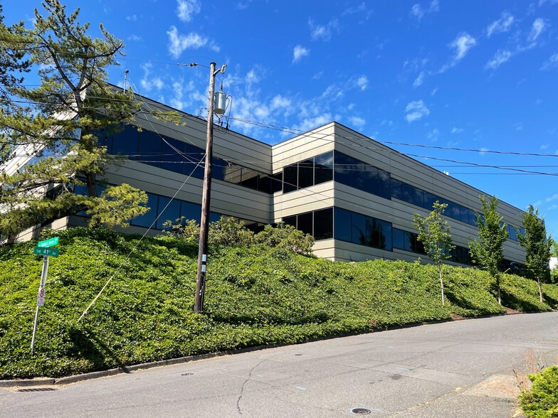 More Photos Of 9700 SW Capitol Hwy, Portland Office For Lease