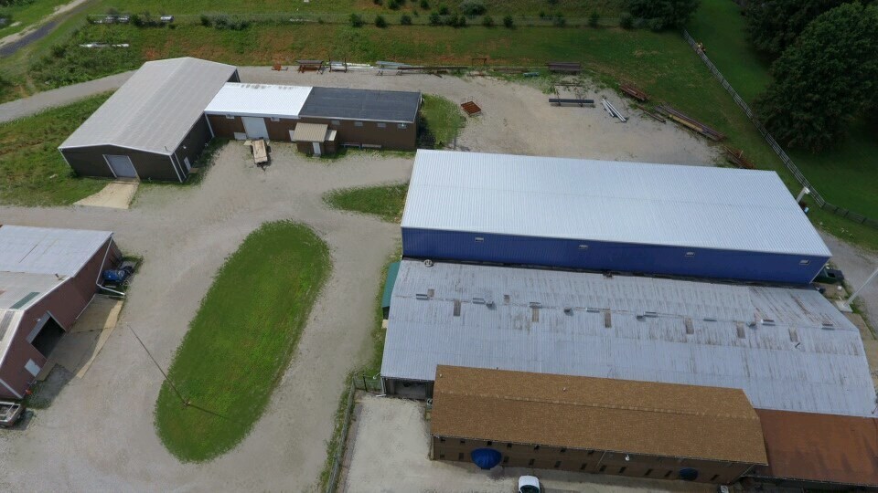 More Photos Of 1230 S Meadville Rd, Davisville Manufacturing For Lease