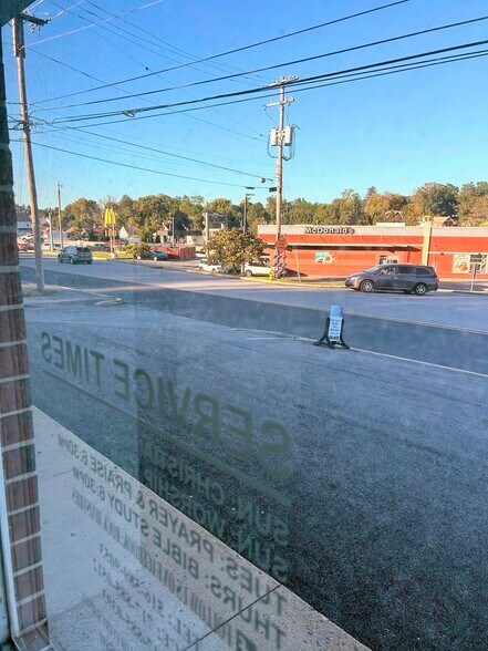 More Photos Of 30 W 11th Ave, York Storefront For Lease