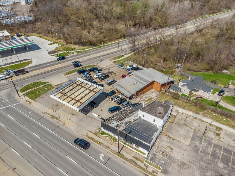 More Photos Of 2617 Middlebelt Rd, Inkster Auto Repair For Lease