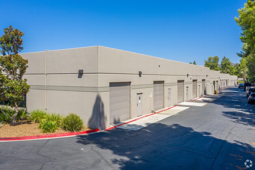 More Photos Of 12225 World Trade Dr, San Diego Light Manufacturing For Lease