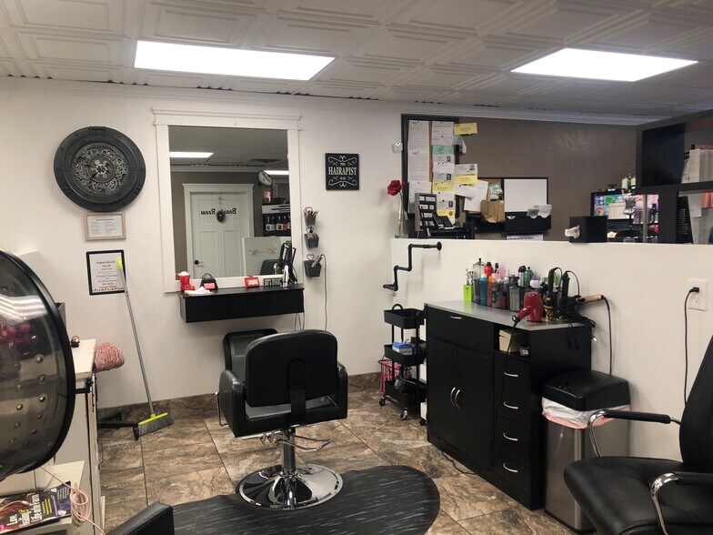 More Photos Of 1037 Main St, Evanston Storefront Retail Office For Sale
