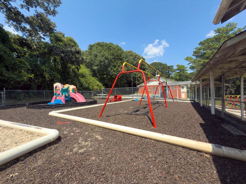 More Photos Of 4518 Covington Hwy, Decatur Daycare Center For Sale