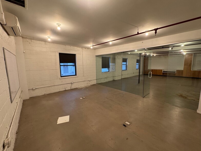 More Photos Of 346 Grand St, Brooklyn Apartments For Lease
