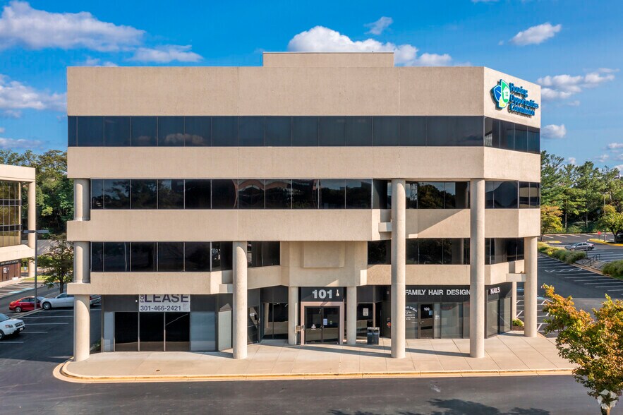 More Photos Of 101 Lakeforest Blvd, Gaithersburg Office For Lease