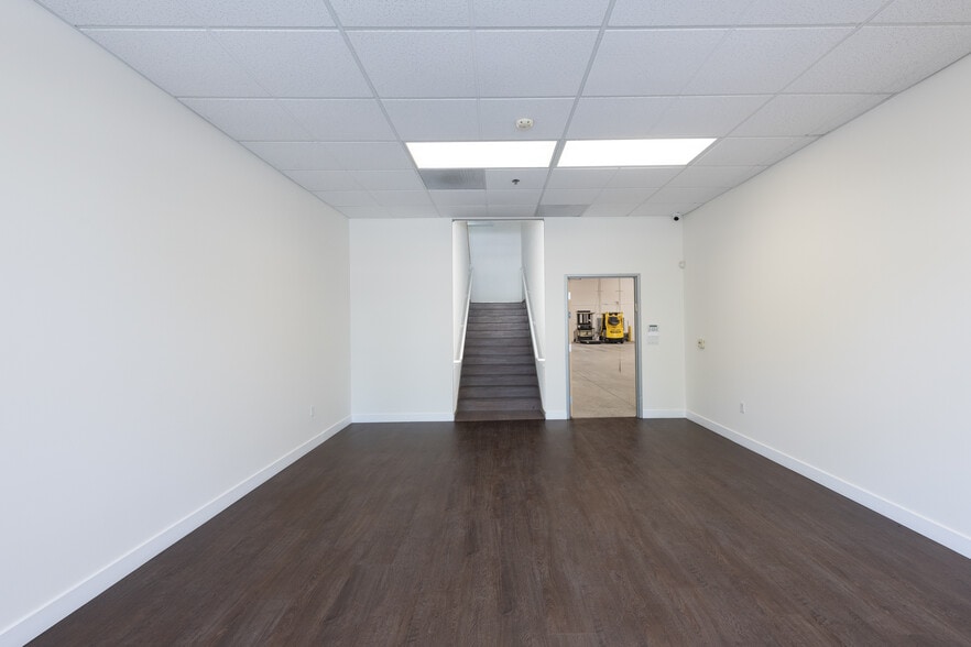 More Photos Of 4750 Calle Carga, Camarillo Manufacturing For Sale