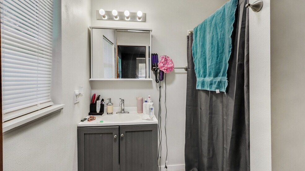 More Photos Of 106 S Harding St, Owen Apartments For Sale