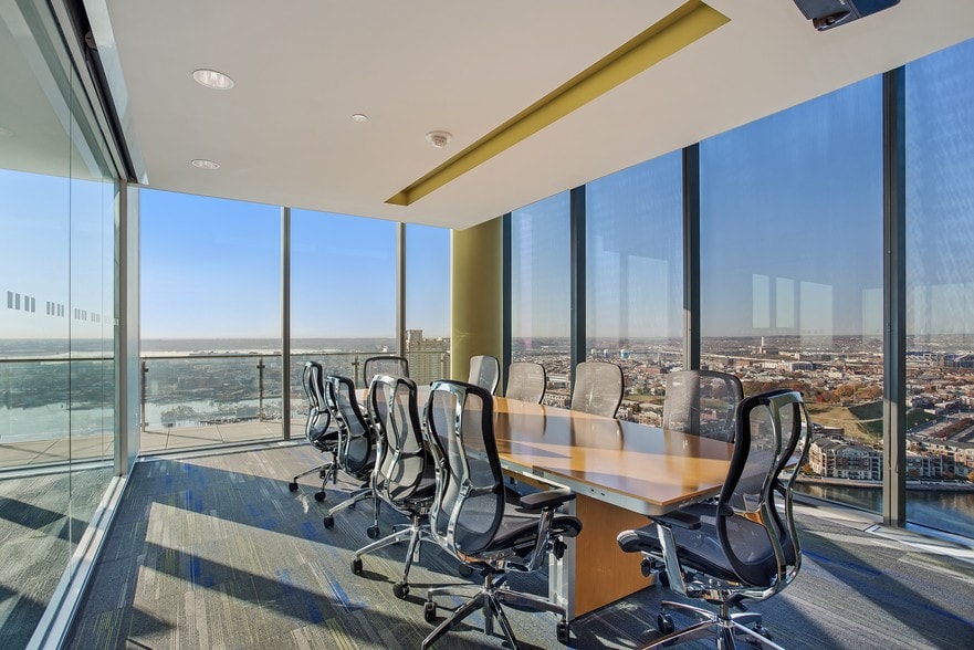 More Photos Of 100 International Dr, Baltimore Office For Lease