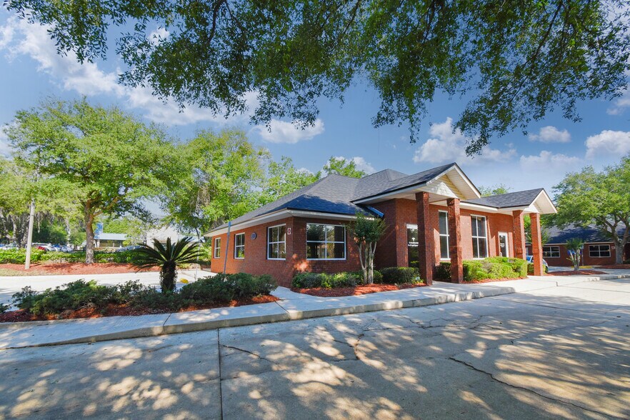 More Photos Of 1555 Kingsley Ave, Orange Park Office For Lease
