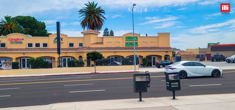 More Photos Of 909 W Pacific Coast Hwy, Wilmington Restaurant For Lease