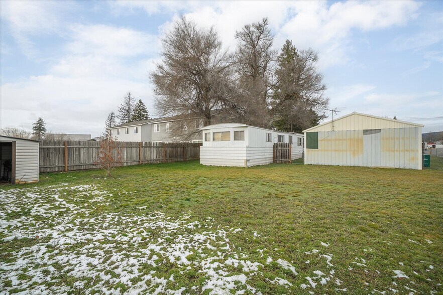 More Photos Of 17220 E Cowley Ave, Spokane Valley Warehouse For Sale