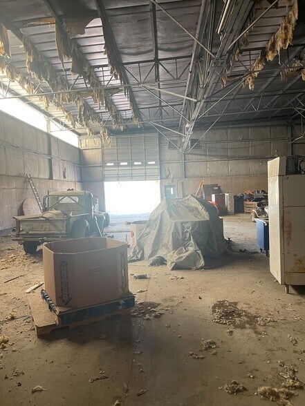 More Photos Of 1000 Washington St E, Vale Warehouse For Sale