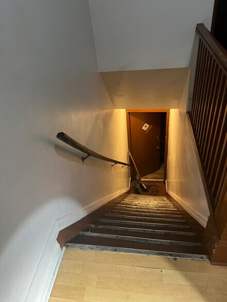 More Photos Of 1329 Findlay Ave, Bronx Multifamily For Sale