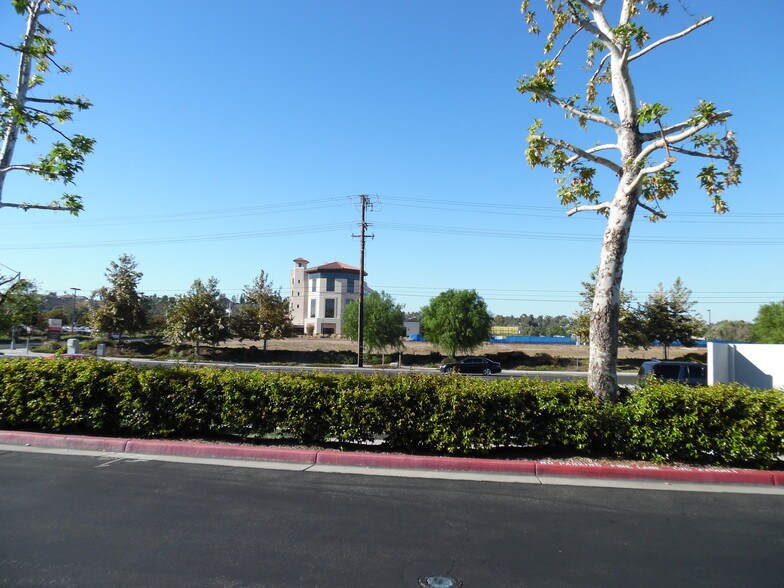 More Photos Of 31685 Redhawk Parkway, Temecula Freestanding For Sale