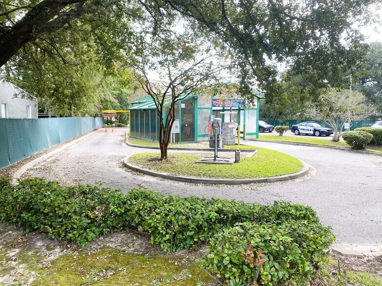 1351 Ashley River Rd, Charleston, SC 29407 Carwash For Sale