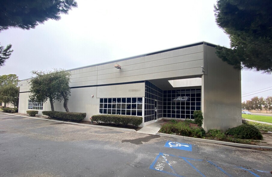 More Photos Of 1741 Fiske Pl, Oxnard Warehouse For Sale