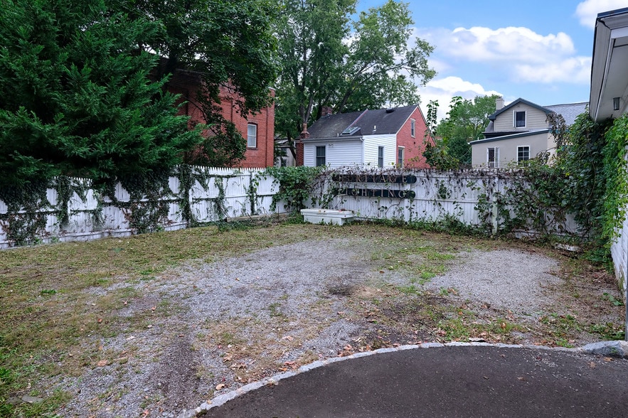 More Photos Of 67 Bridge St, Lambertville Storefront For Sale