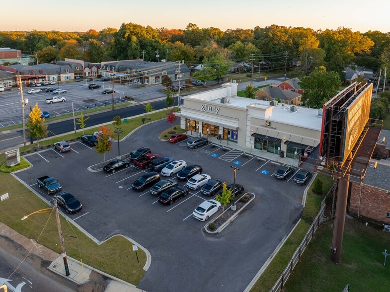 More Photos Of 2847 Poplar Ave, Memphis Storefront Retail Office For Lease
