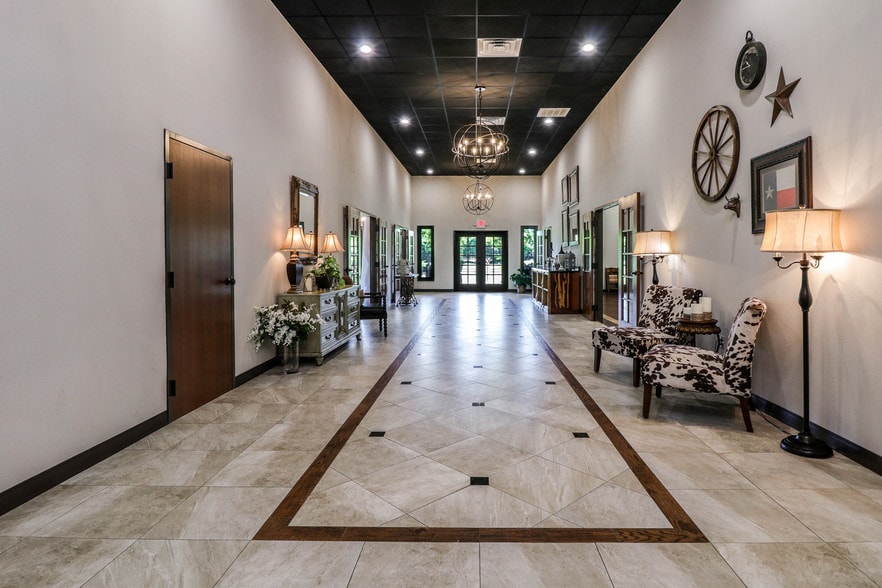 More Photos Of 14284 State Highway 322 N, Kilgore Lodge Meeting Hall For Sale