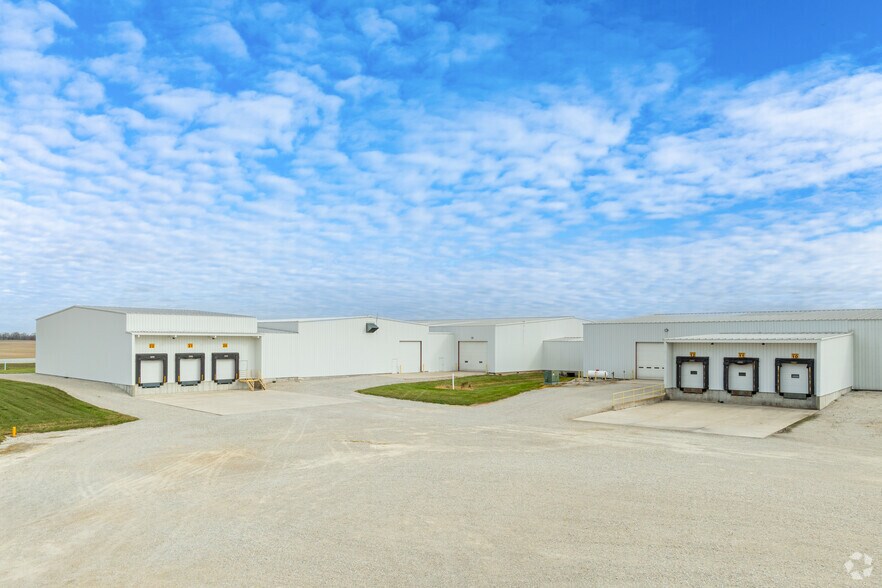 More Photos Of 2230 E Co Rd 300 N, Greensburg Distribution For Lease