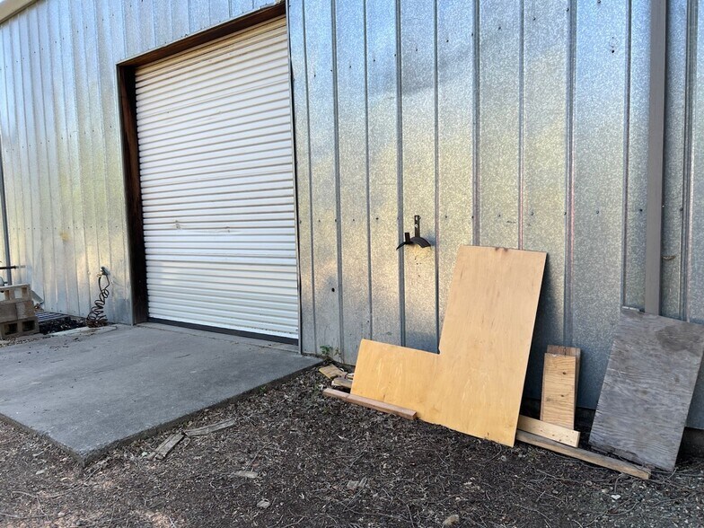 More Photos Of 504 Washington St, Calistoga Warehouse For Lease
