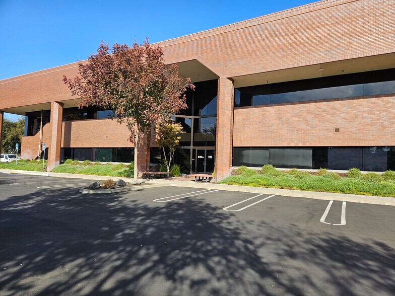 Primary Photo Of 1200 E Orangeburg Ave, Modesto Office For Lease
