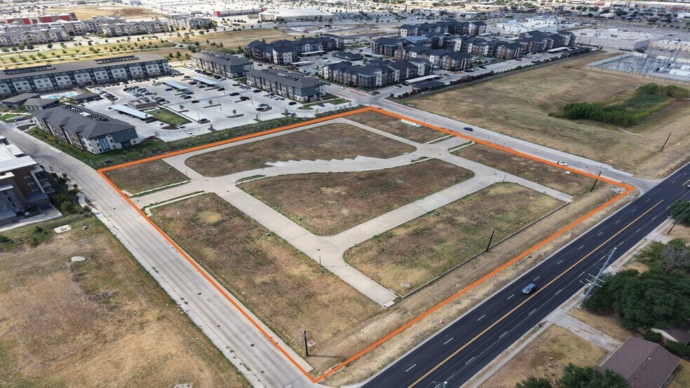 More Photos Of 1021 Rayzor Avenue, Denton Land For Sale