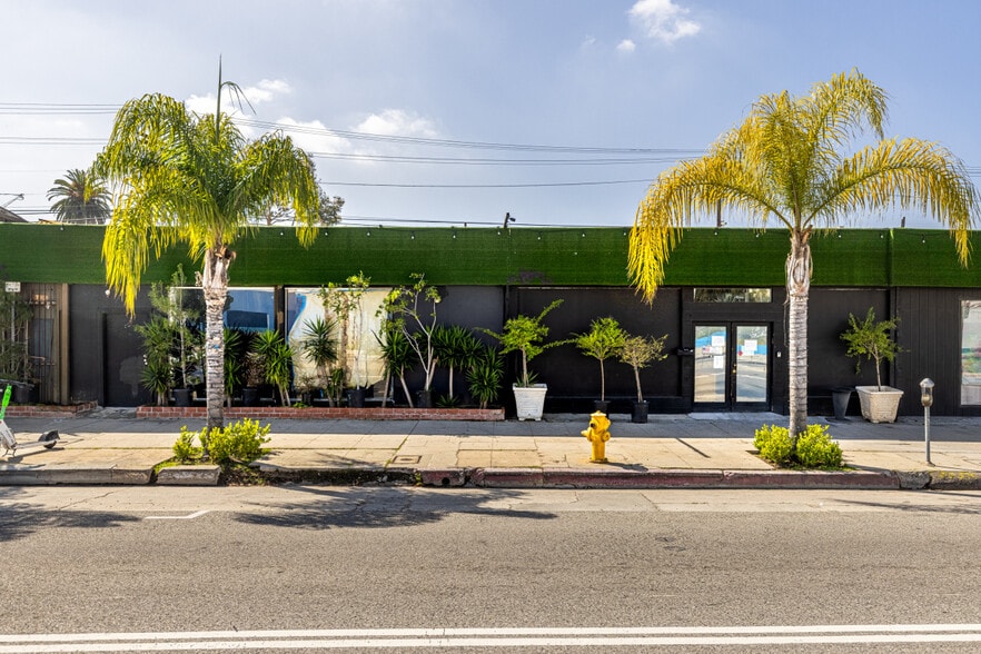 More Photos Of 6116-6144 W Pico Blvd, Los Angeles Storefront For Sale