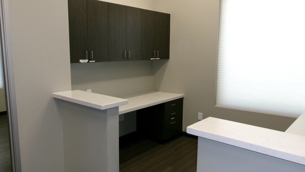 More Photos Of 6314 W Union Hills Dr, Glendale Medical For Lease