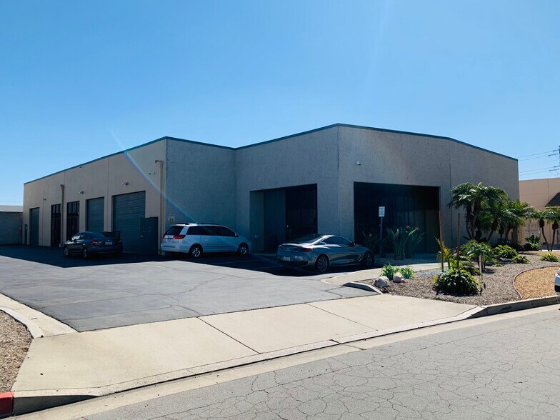 Primary Photo Of 13921 Sycamore Way, Chino Warehouse For Lease