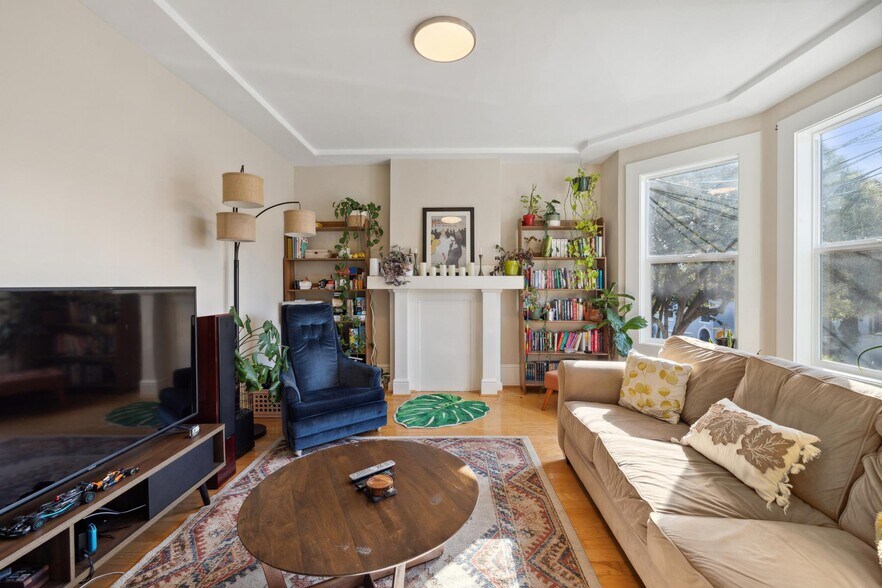 More Photos Of 31-33 Cuvier St, San Francisco Apartments For Sale