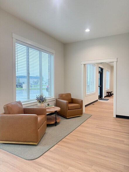 More Photos Of 112 Sugar Avenue, Sugar City Office For Lease
