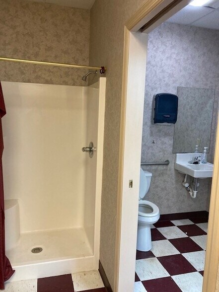 More Photos Of 6111 Heritage Park Dr, Chattanooga Office For Lease