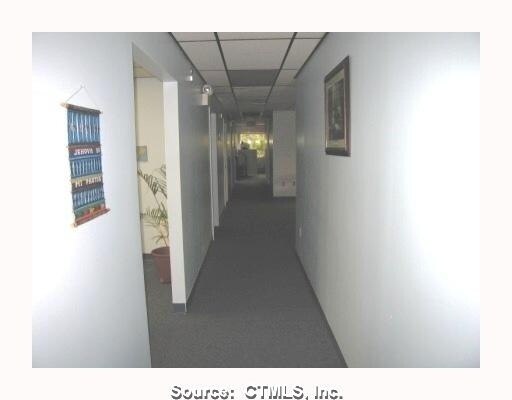 More Photos Of 840 Orange Ave, West Haven Office For Lease