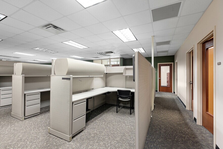 More Photos Of 3101 Sessions Rd, Tallahassee Office For Lease