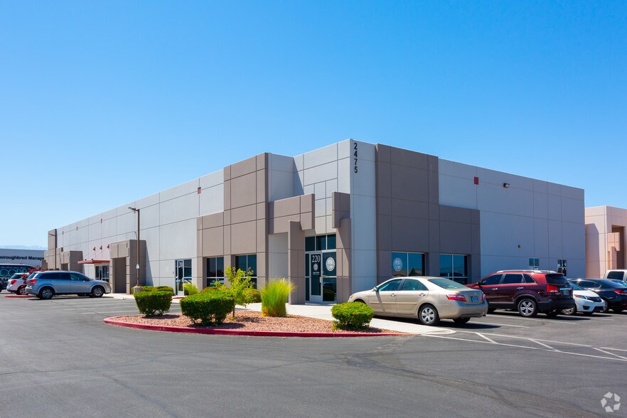 More Photos Of 2475 W Cheyenne Ave, North Las Vegas Light Manufacturing For Lease