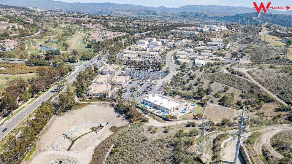 More Photos Of 1221 Puerta Del Sol, San Clemente Warehouse For Lease