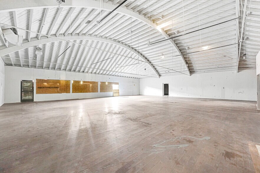 More Photos Of 3472 S Centinela Ave, Los Angeles Freestanding For Sale