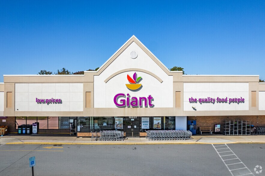 More Photos Of 16723-16837 Crabbs Branch Way, Rockville Unknown For Lease