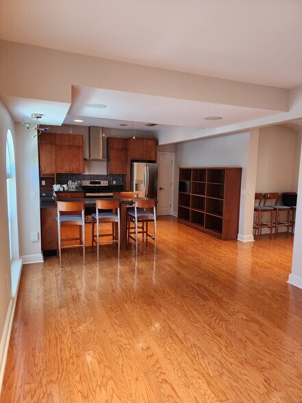 More Photos Of 3001 W Azeele St, Tampa Office For Lease