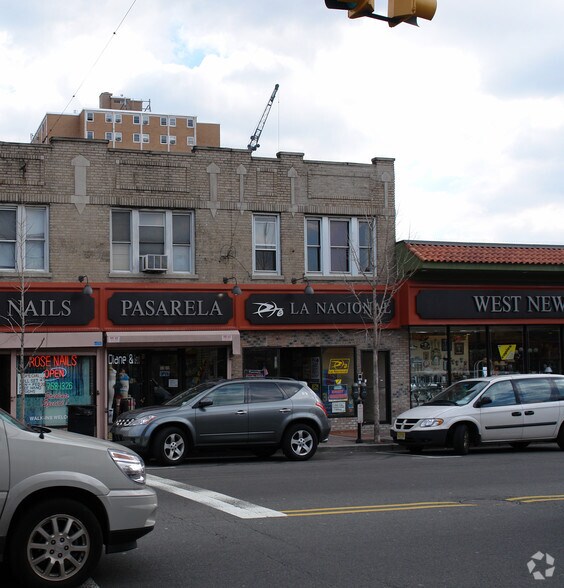More Photos Of 6224 Bergenline Ave, West New York Storefront Retail Residential For Lease